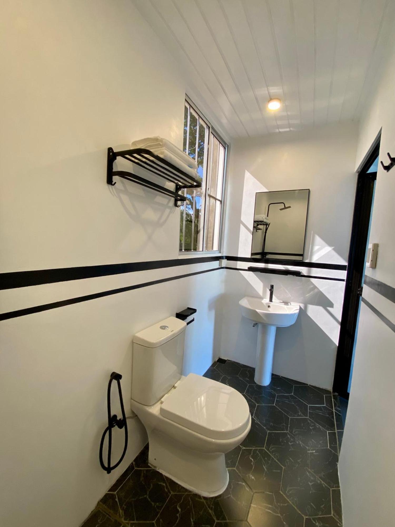 Surya Beach Resort Palawan Aborlan Εξωτερικό φωτογραφία
